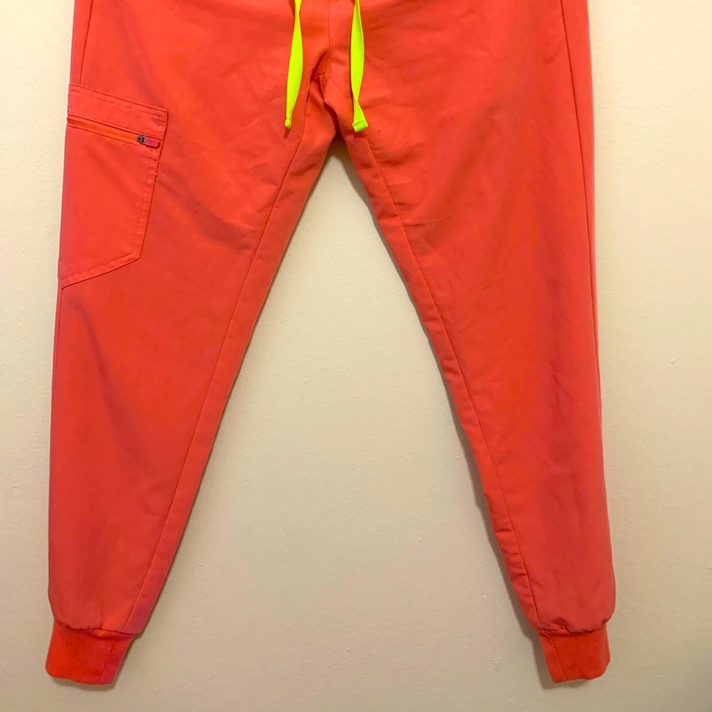 Figs Hot Coral Set